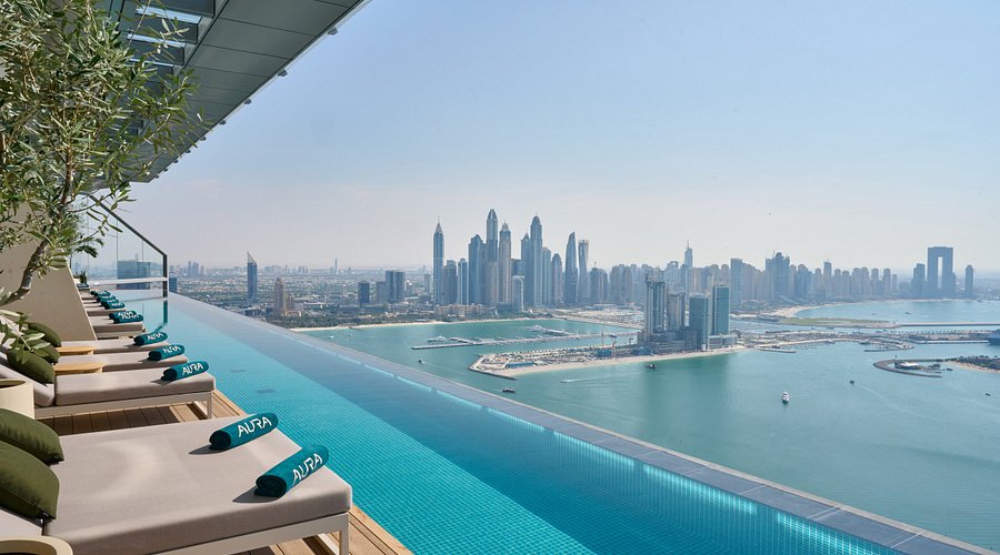 aura-skypool-ain-marina